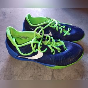 NIKE HYPERCHASE - 705363-413 - Lace Up Low Top Size 10.5